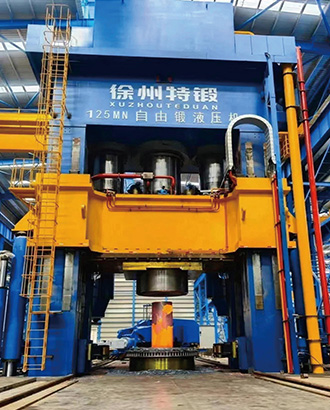 徐州特种锻造12500吨自由锻压机主缸