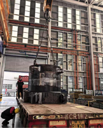 大连华锐5000吨压平机主油缸/4000T挤压机油缸