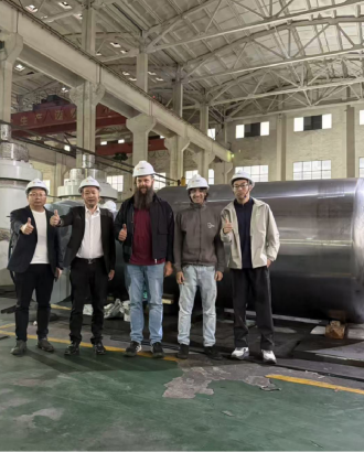 出口意大利7500吨水压机主柱塞